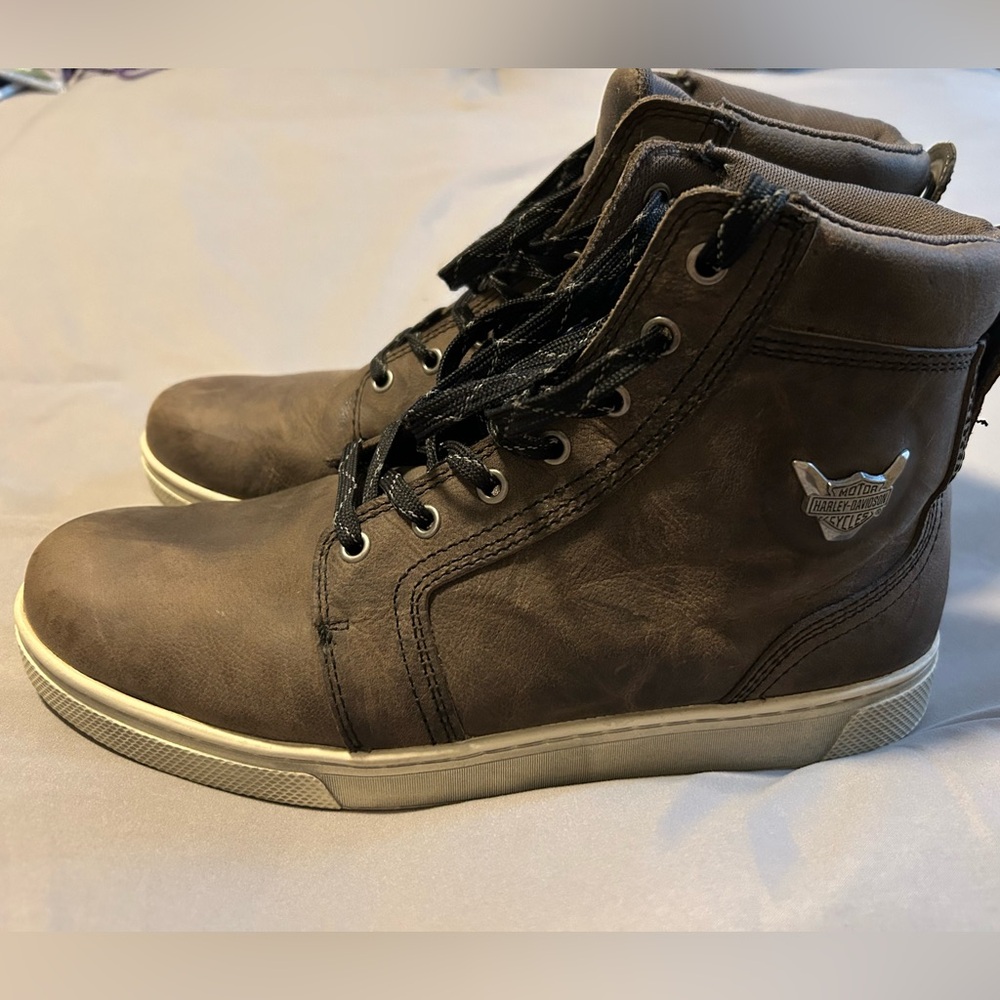 Motorcycle boots